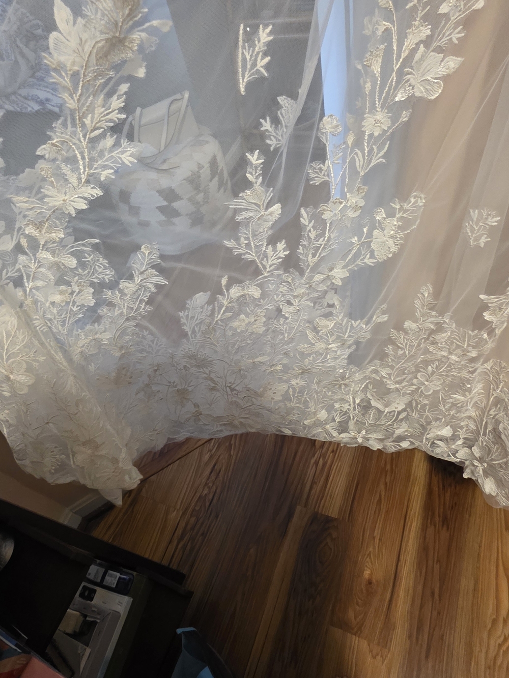 Madi Lane Brielle Gown - Picture 10 of 13